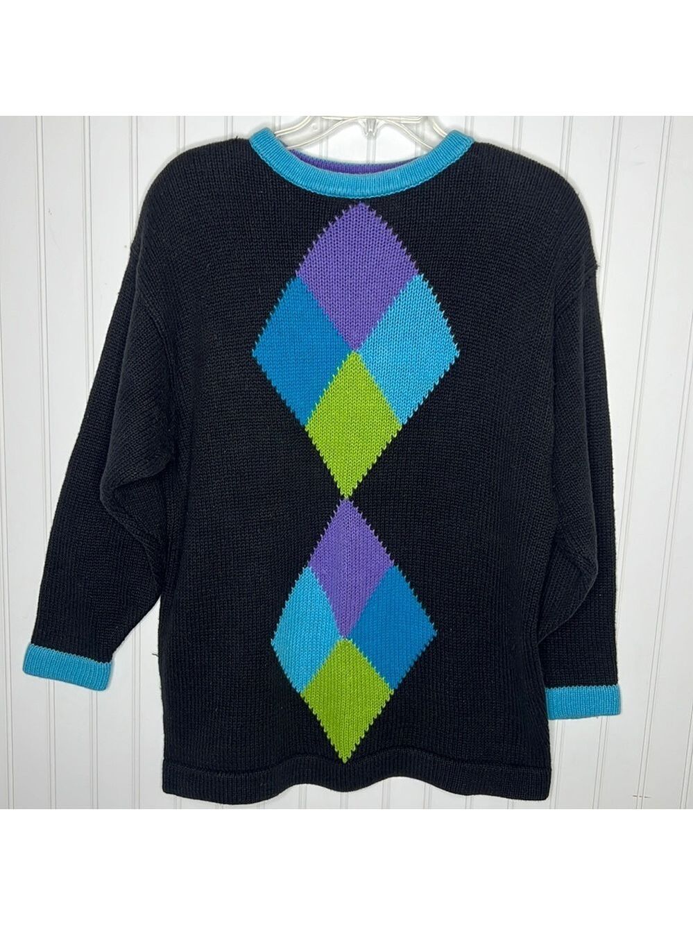 Vintage Diamond Crew Neck Sweater a size Medium